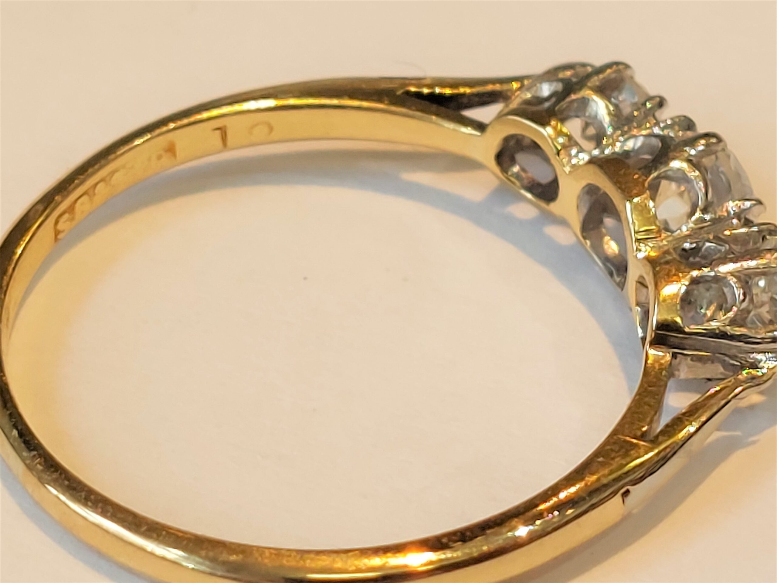 Antique Victorian18ct yellow gold 3 stone diamond ring H colour old cuts - Image 5