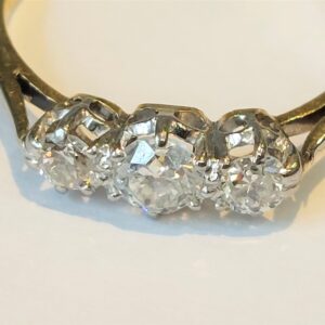 Antique Victorian18ct yellow gold 3 stone diamond ring H colour old cuts