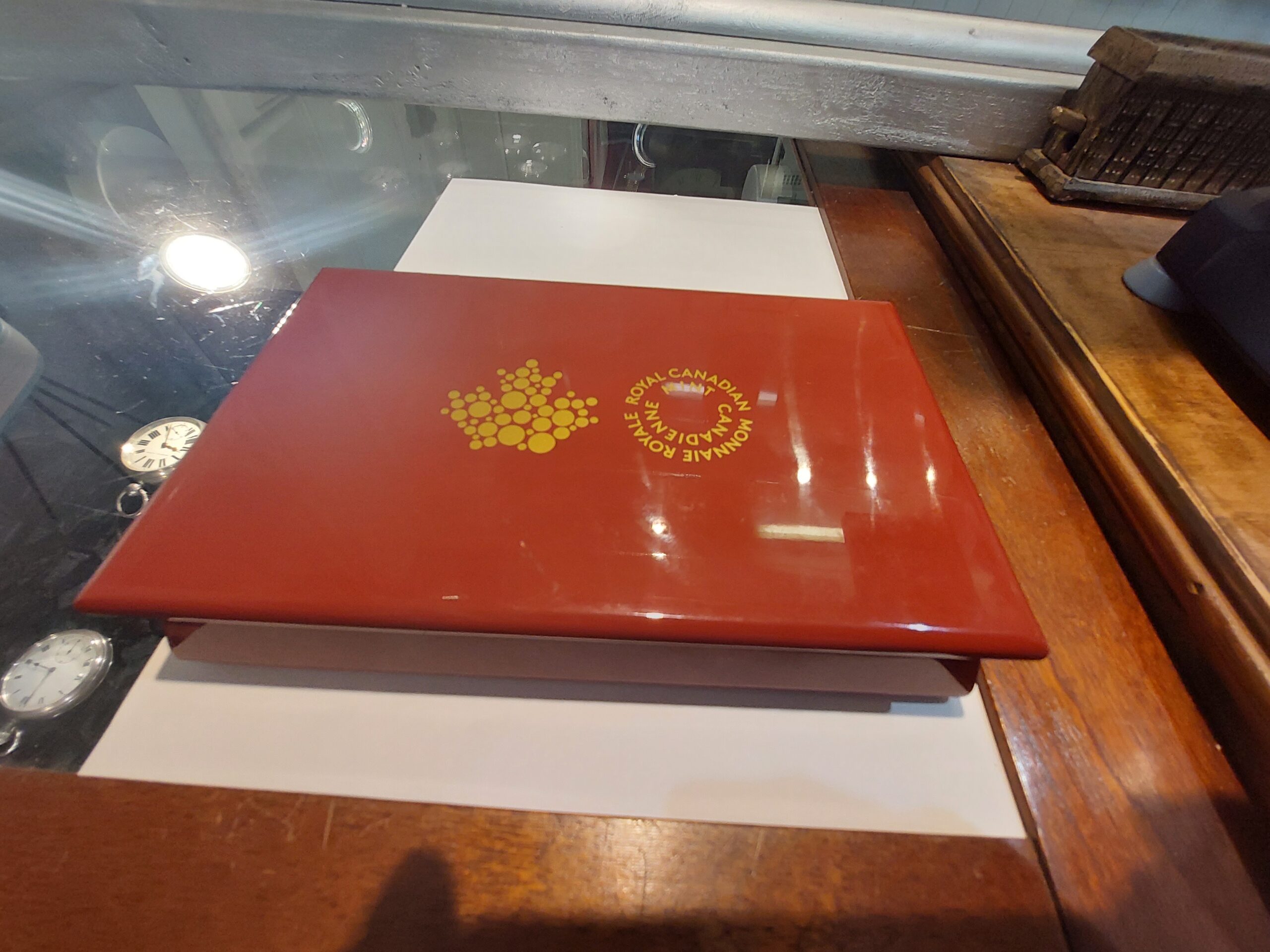2016 pure gold Maple Leaf E.R. II Canadian Proof coin set 9999 Pure - Image 2
