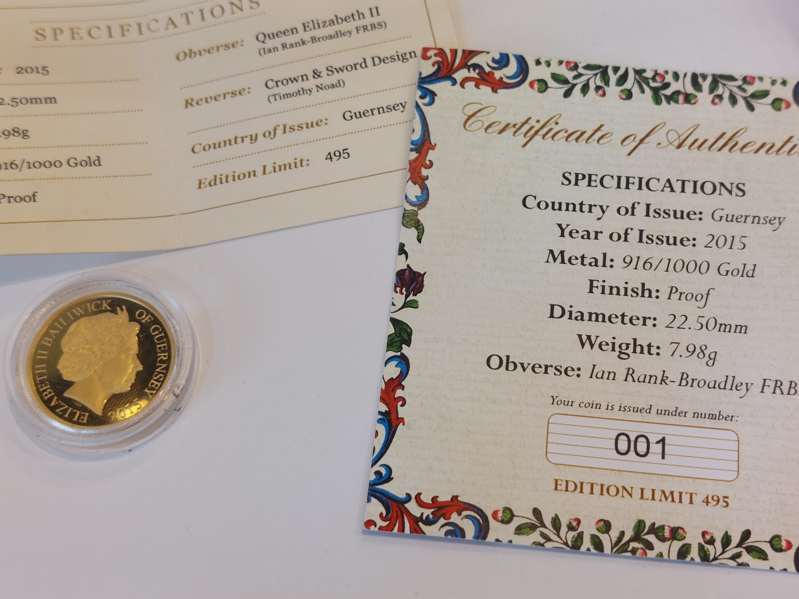 2015 Guernsey First strike Magna Carta £1 22ct gold proof coin No: 1 of 495 - Image 9