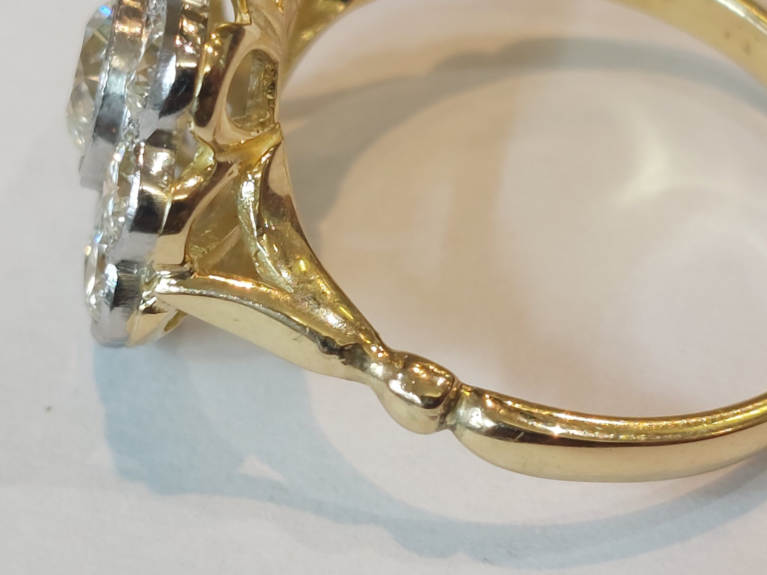 Vintage Ladies 18ct Y/G and Platinum Natural Diamond Daisy-Size Q-Stunning! - Image 4