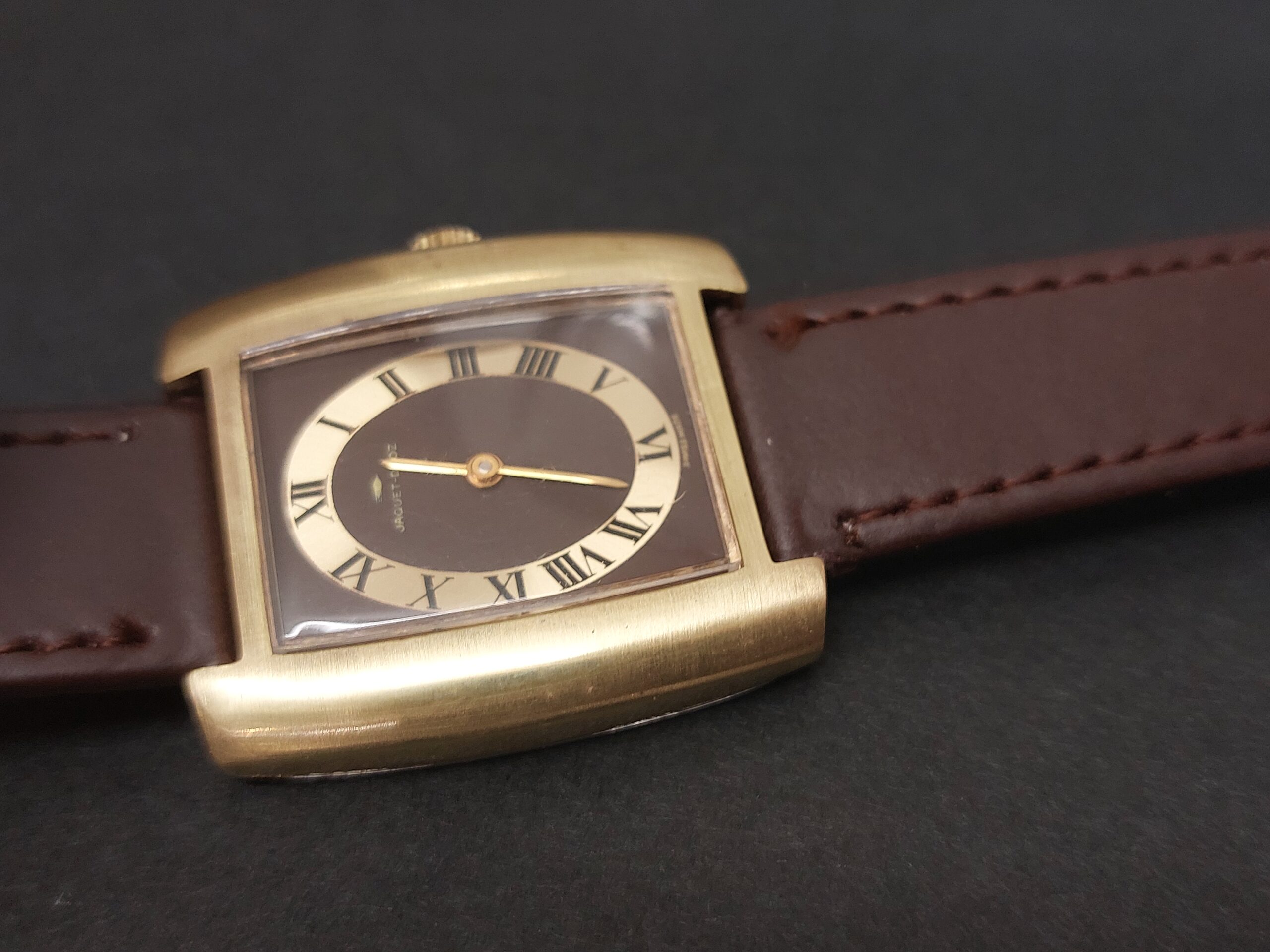 Early 1970s Gents Jaquet Droz big Barrel shaped manual movement NOS ( Boxed ) - Image 4