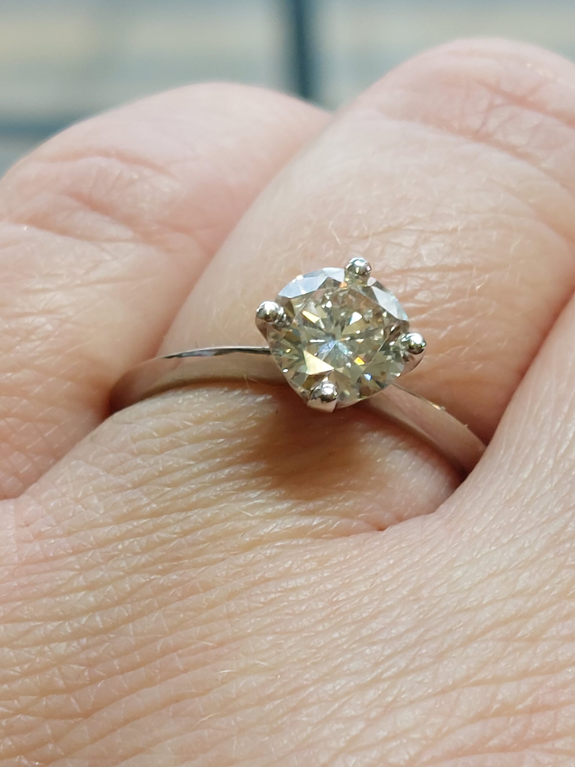 New Platinum and Natural Diamond Solitaire - 1.10ct - really pretty - Image 8