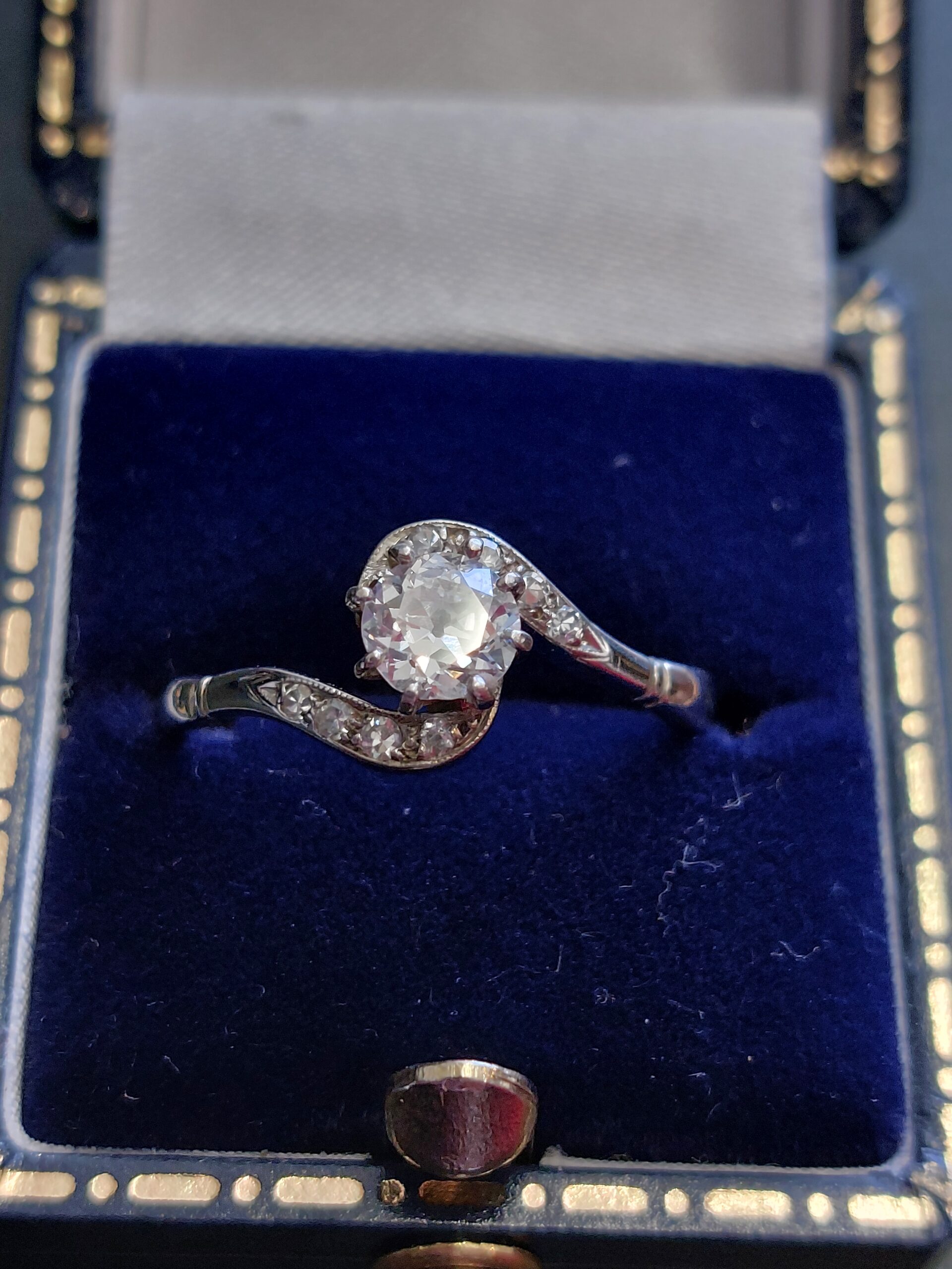 Antique Platinum & Natural Diamond Swirl Set Solitaire - Beautiful!!!