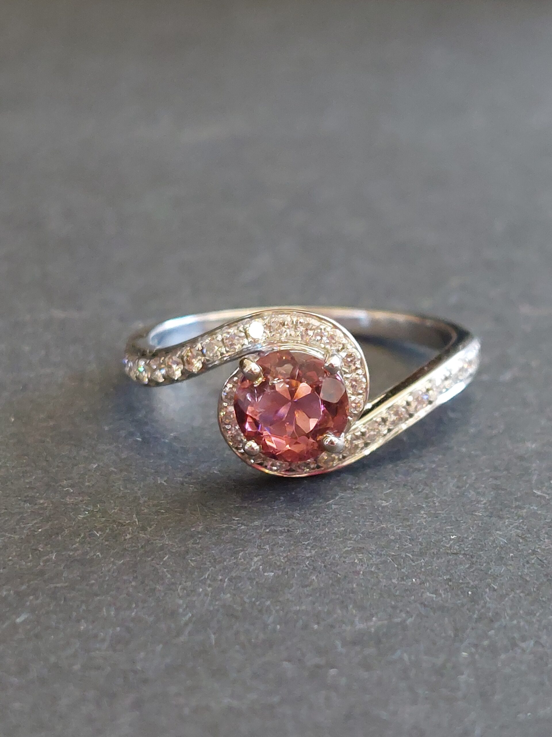 Ladies 18ct W/G Pink Tourmaline & Diamond Swirl Design Ring - Beautiful!!! - Image 3
