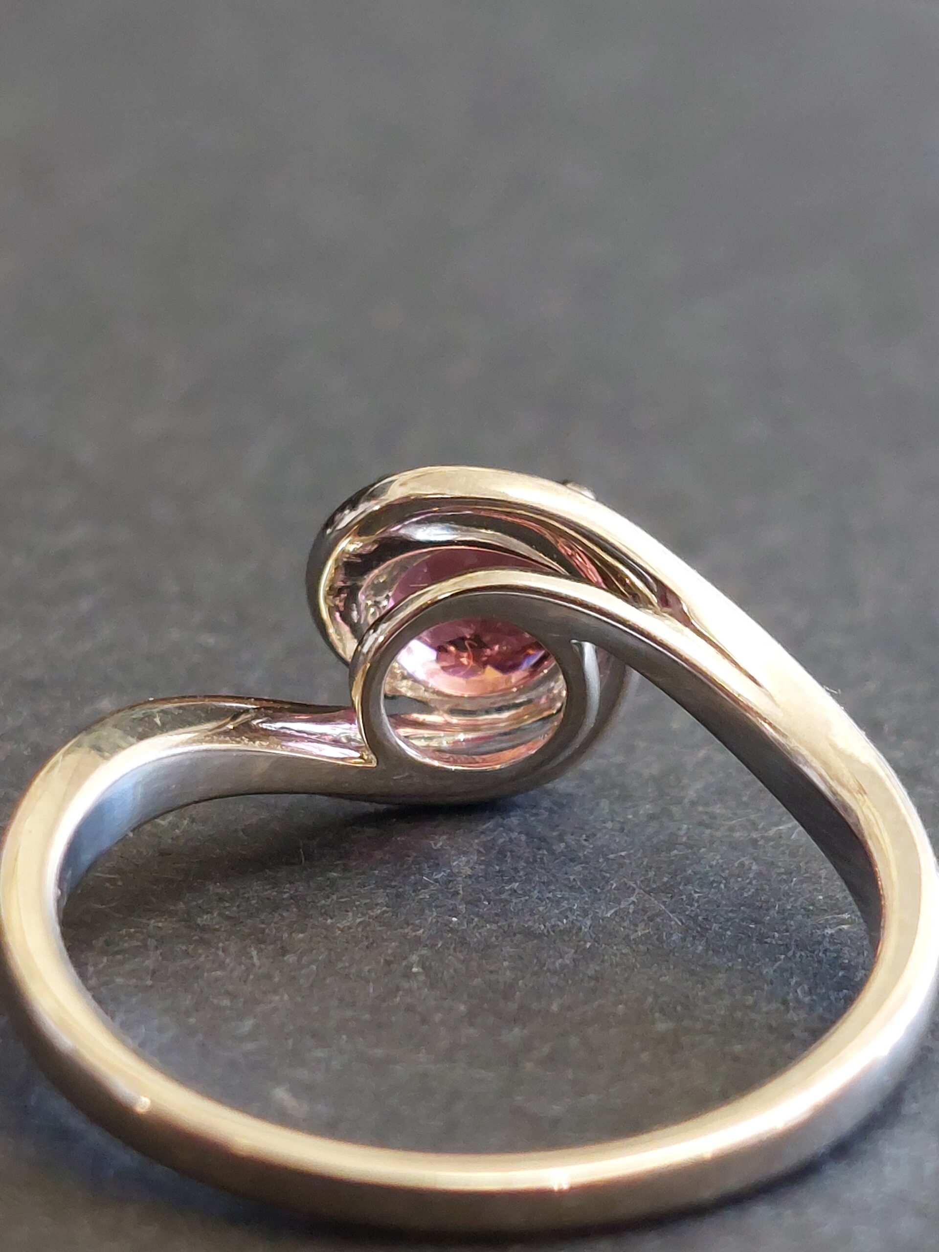 Ladies 18ct W/G Pink Tourmaline & Diamond Swirl Design Ring - Beautiful!!! - Image 5