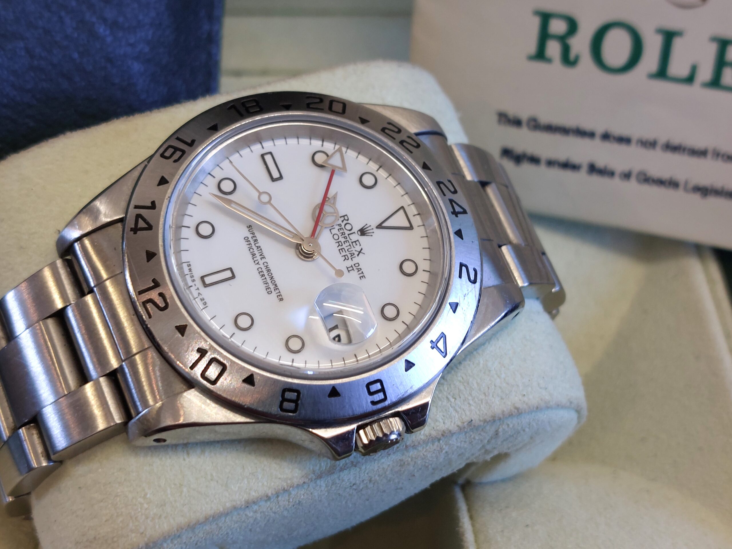 Rolex EXPLORER II Ref:16570 1997 early edition ( with full set a mint watch) - Image 2