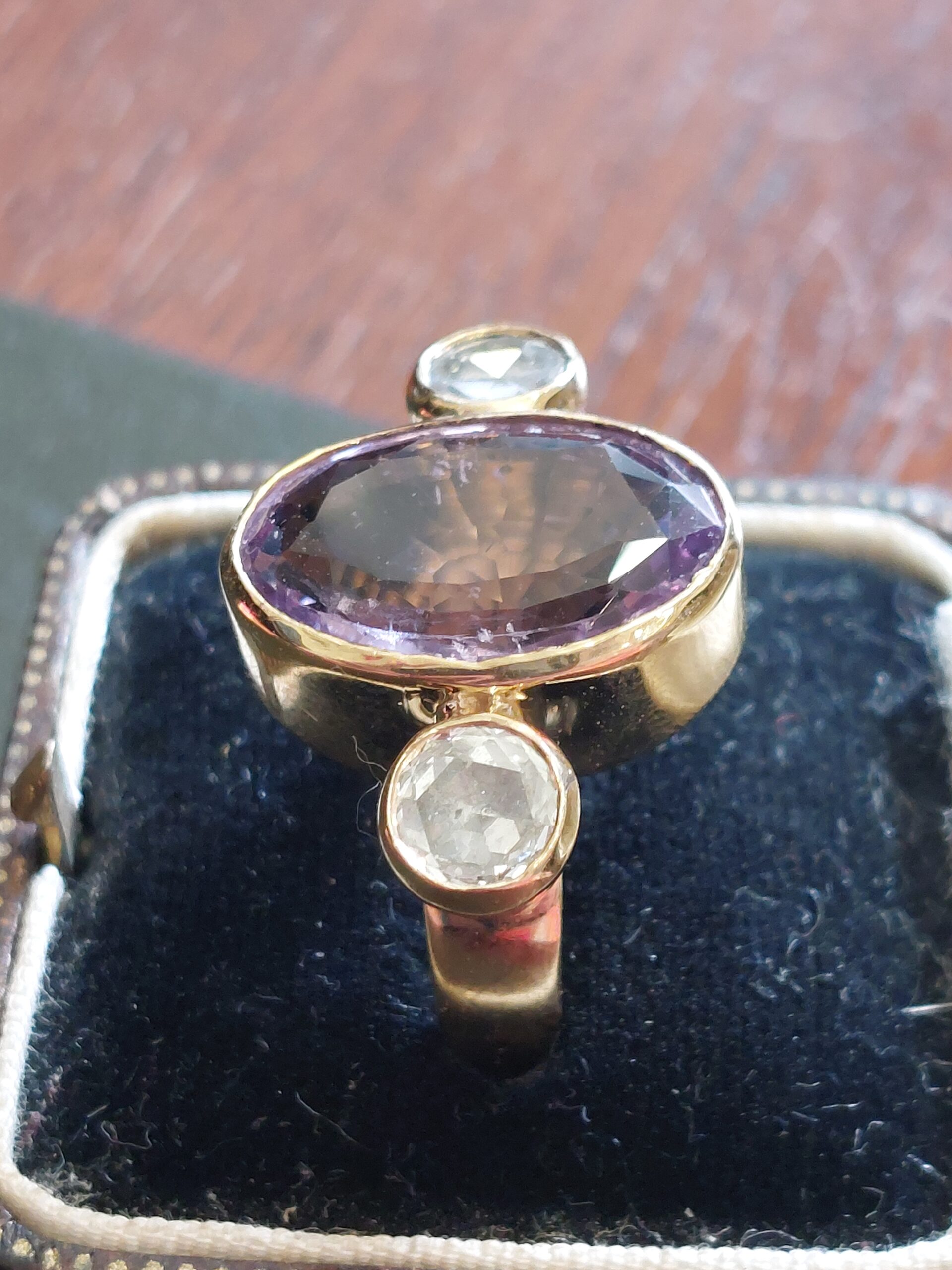 Ladies Bespoke 18ct Y/G Amethyst & Old Cut Diamond 3 Stone Ring - Stunning! - Image 2