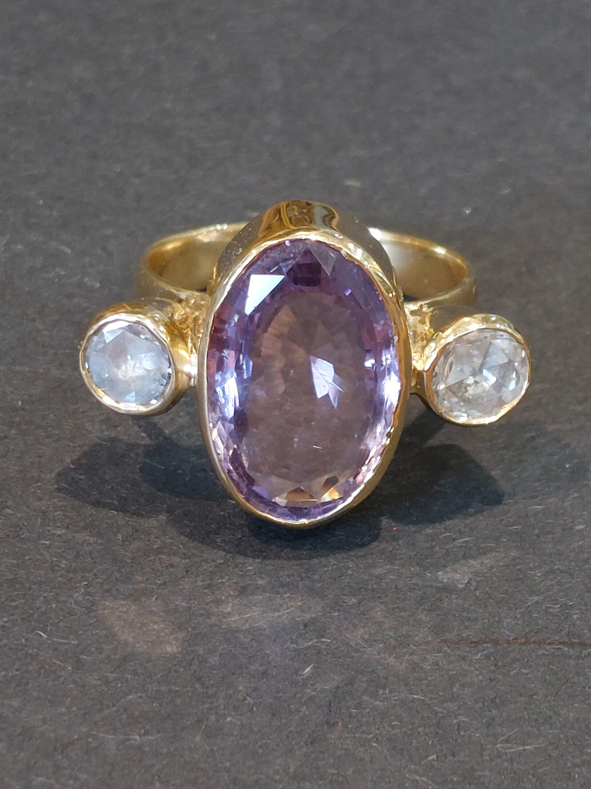 Ladies Bespoke 18ct Y/G Amethyst & Old Cut Diamond 3 Stone Ring - Stunning!