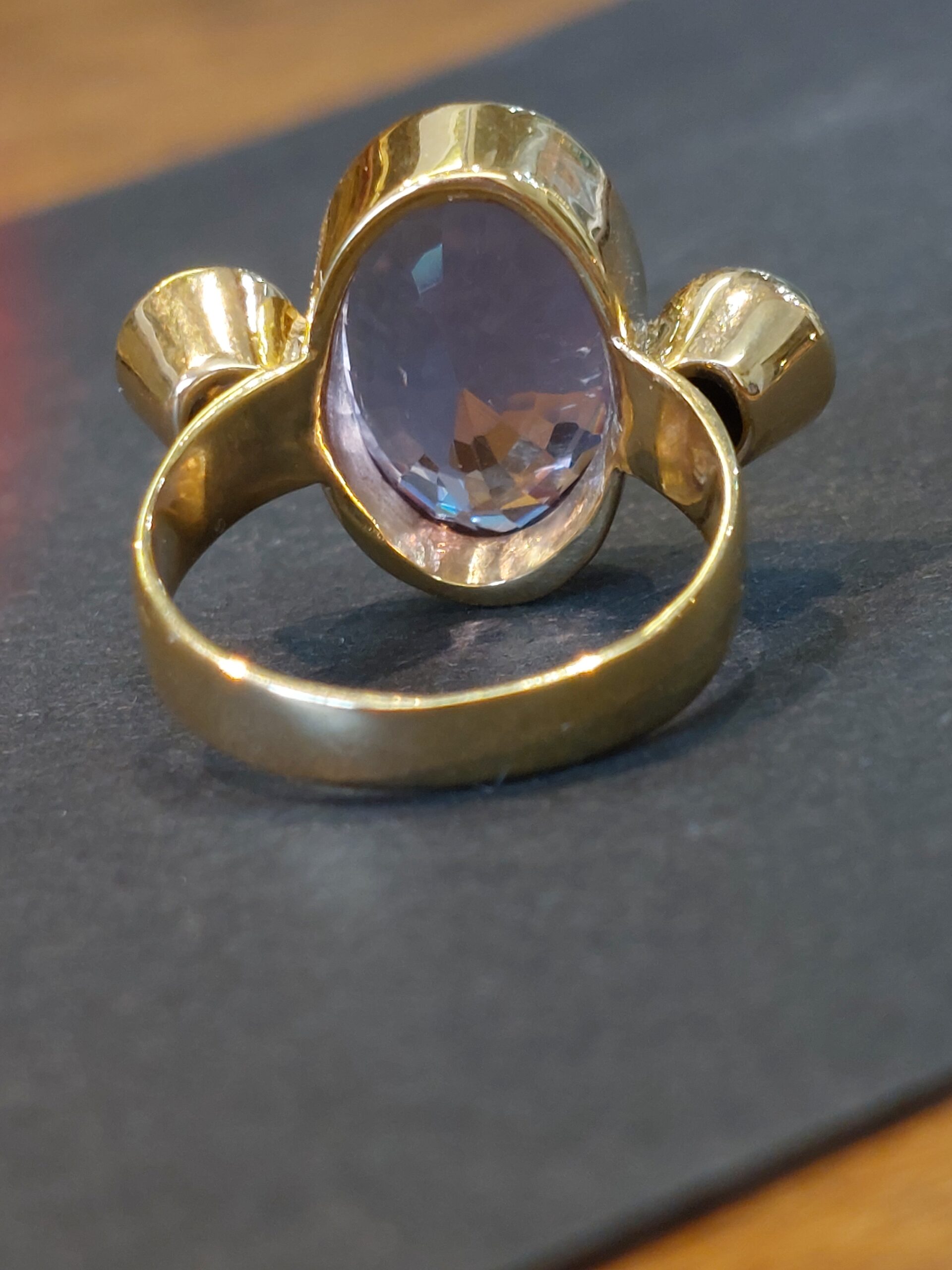 Ladies Bespoke 18ct Y/G Amethyst & Old Cut Diamond 3 Stone Ring - Stunning! - Image 5
