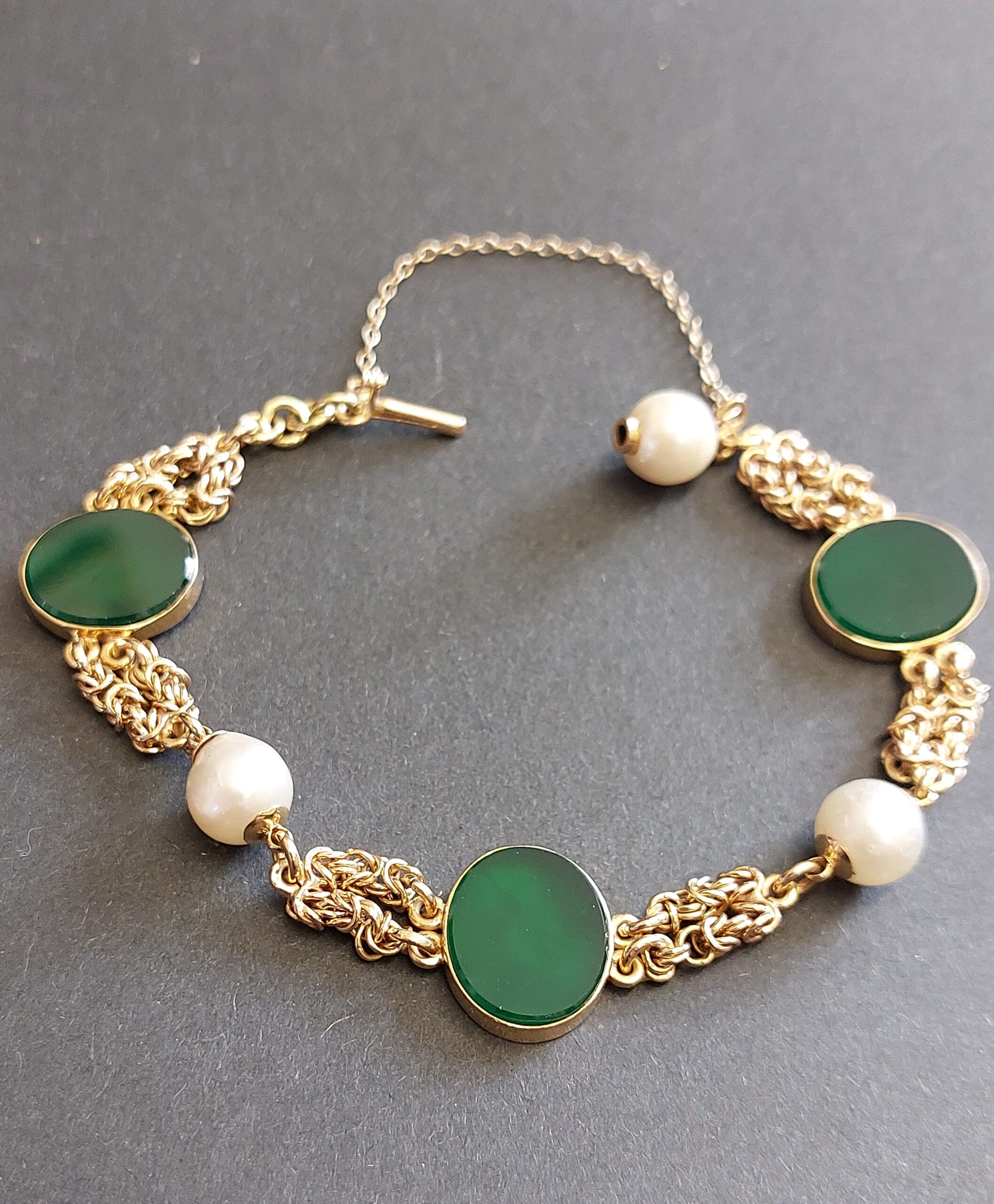 Vintage19ct Portuguese Gold Natural Pearl & Green Onyx Bracelet - Rare and Beautiful - Image 3