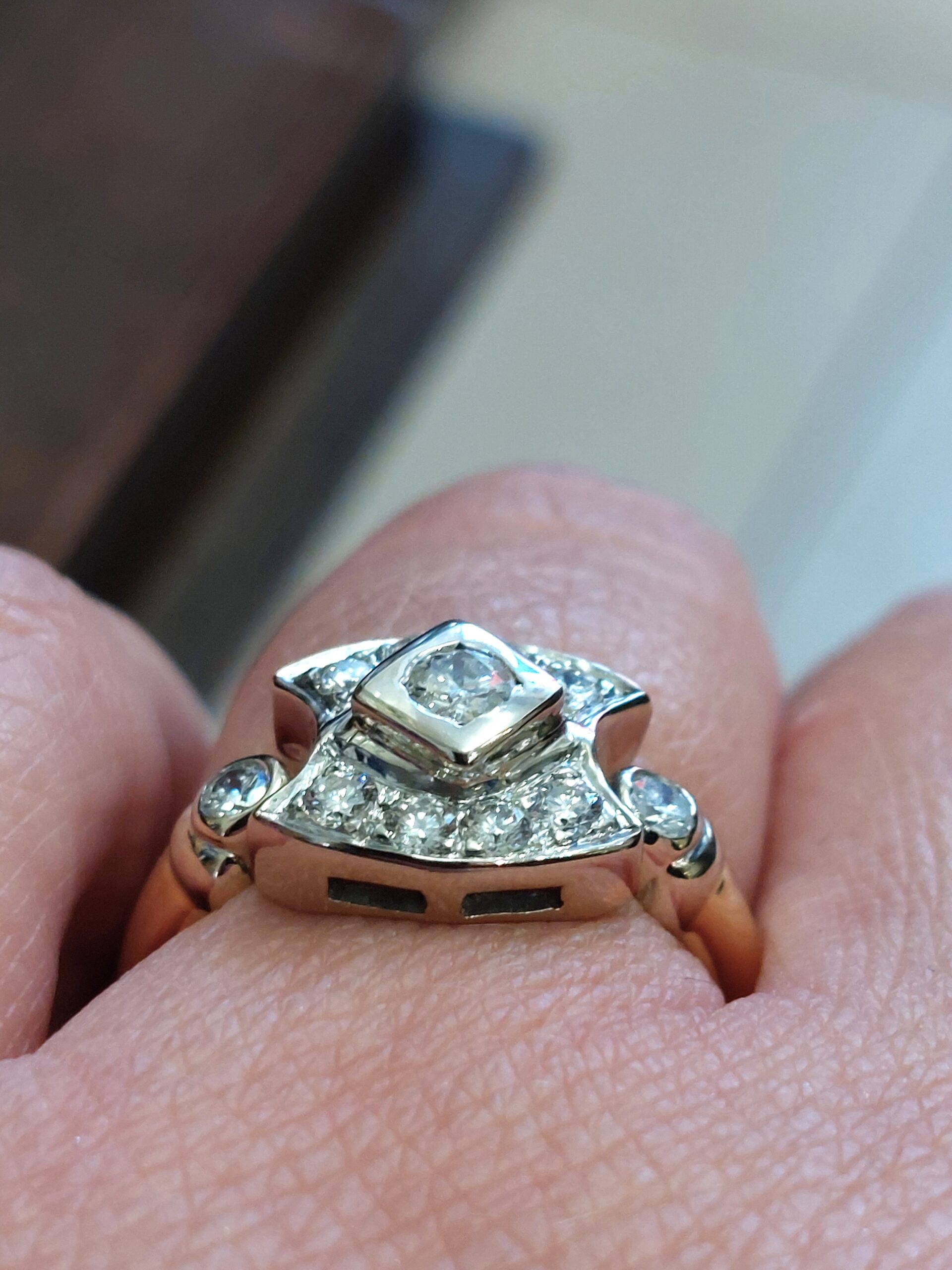 Bespoke 18ct Y/G & W/G Rub over Diamond Set Cluster - Simply Stunning - Image 7