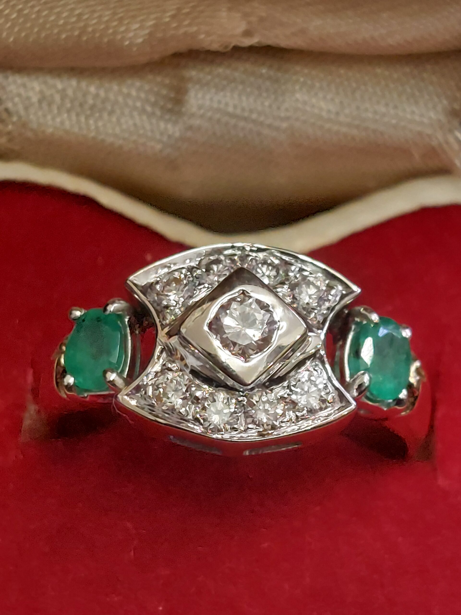 Bespoke 18ct Y/G & W/G Rub over Diamond & Emerald Set Cluster - Beautiful - Image 6