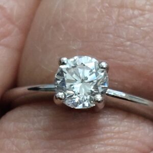 Item Name: 18ct W/Gold and Natural Diamond Solitaire, F Colour, 0.70ct - So Elegant!!!