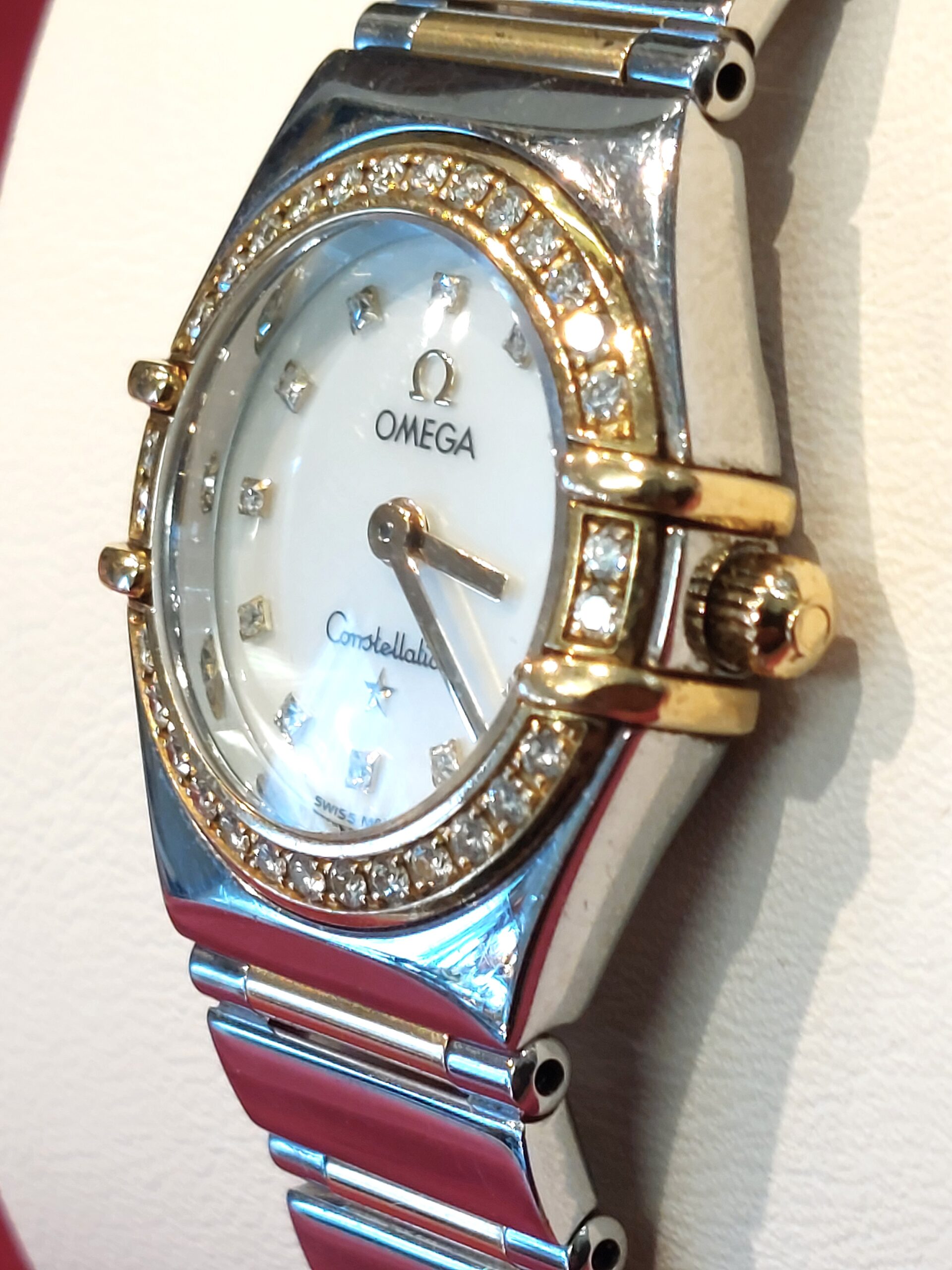 Stunning Ladies Omega Constellation Bi Metal 18k Yellow Gold, Factory Set VVS Diamond Dial and Hour Markers - Image 5