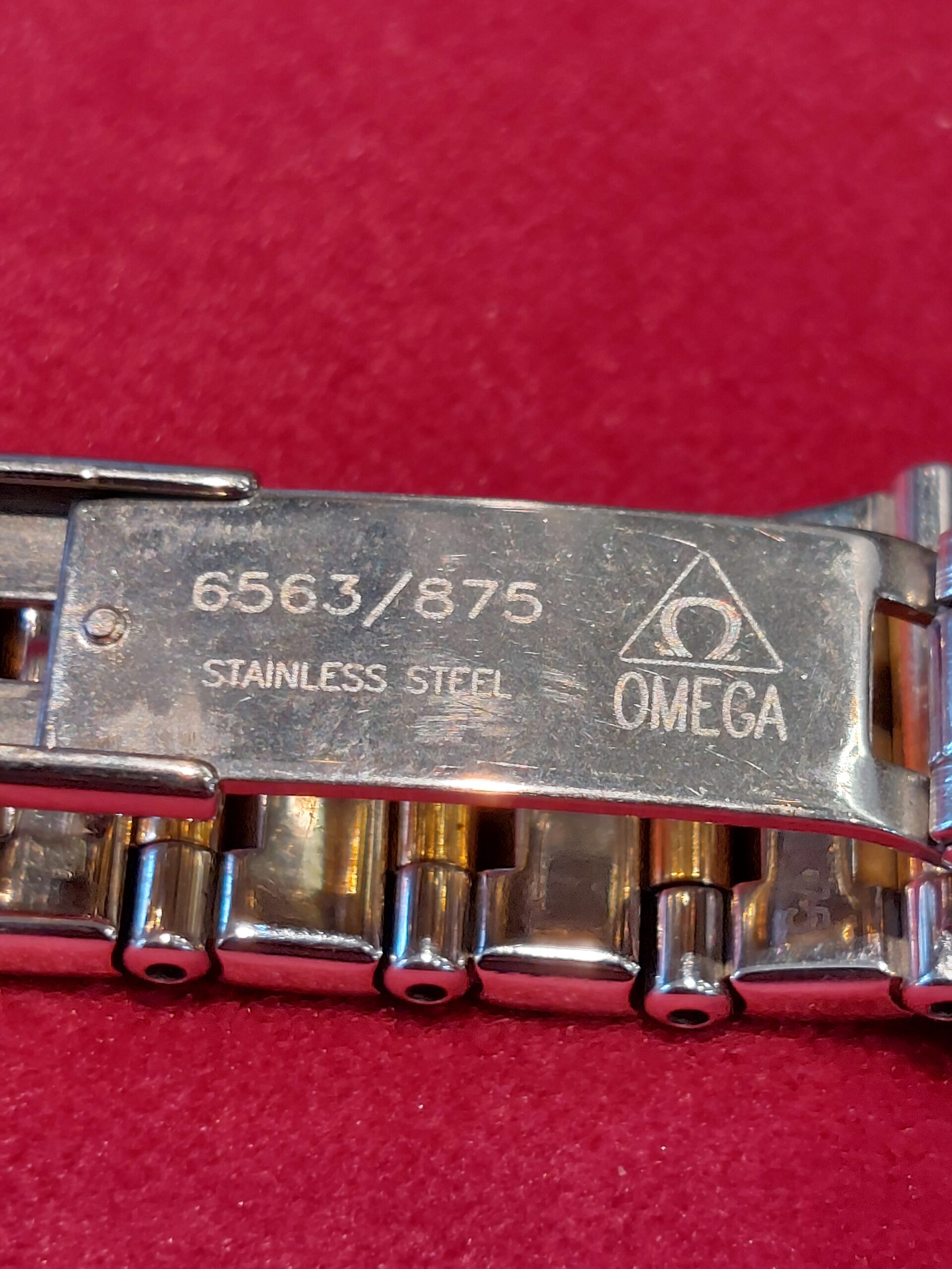 Stunning Ladies Omega Constellation Bi Metal 18k Yellow Gold, Factory Set VVS Diamond Dial and Hour Markers - Image 7