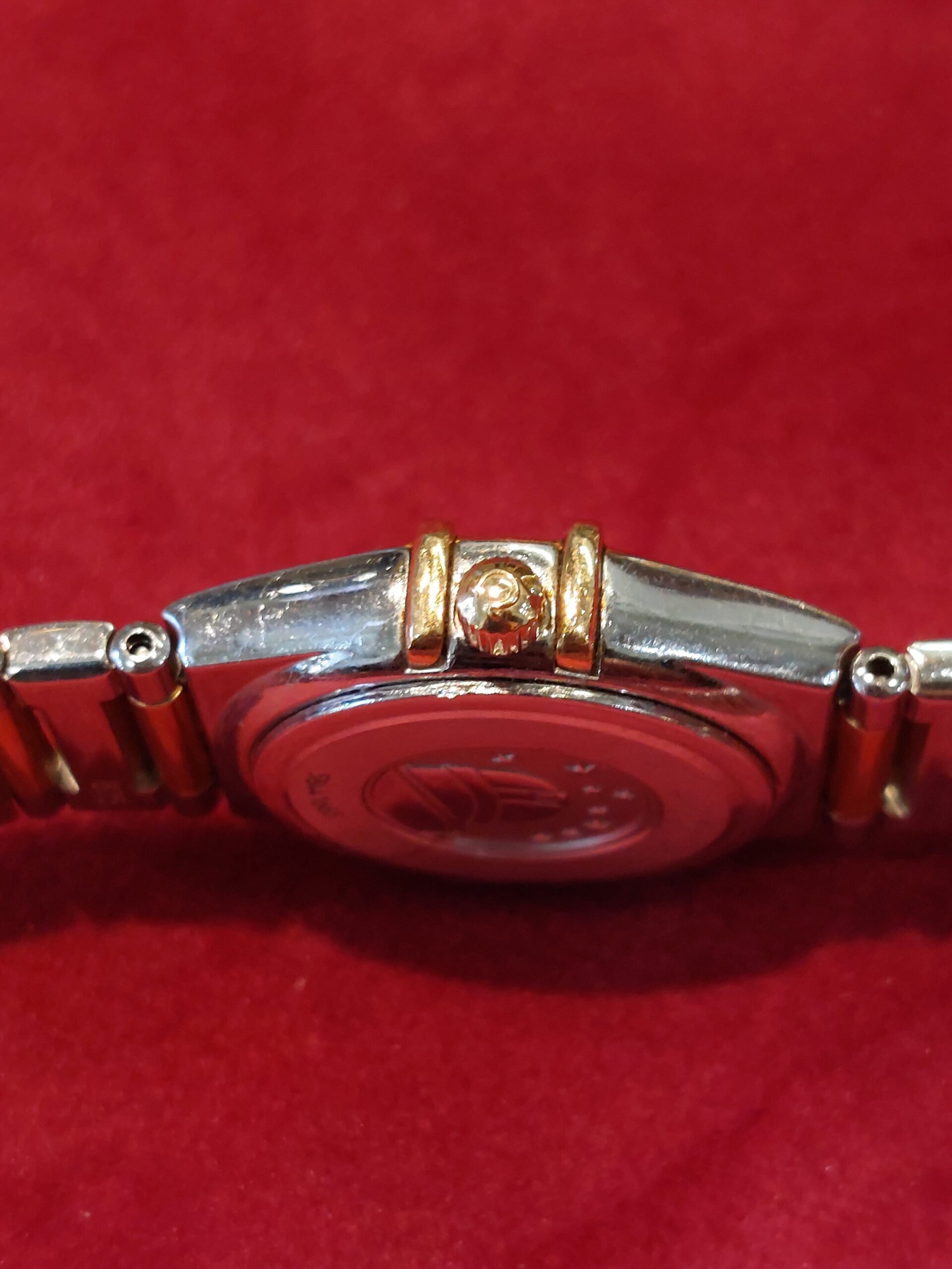 Stunning Ladies Omega Constellation Bi Metal 18k Yellow Gold, Factory Set VVS Diamond Dial and Hour Markers - Image 9