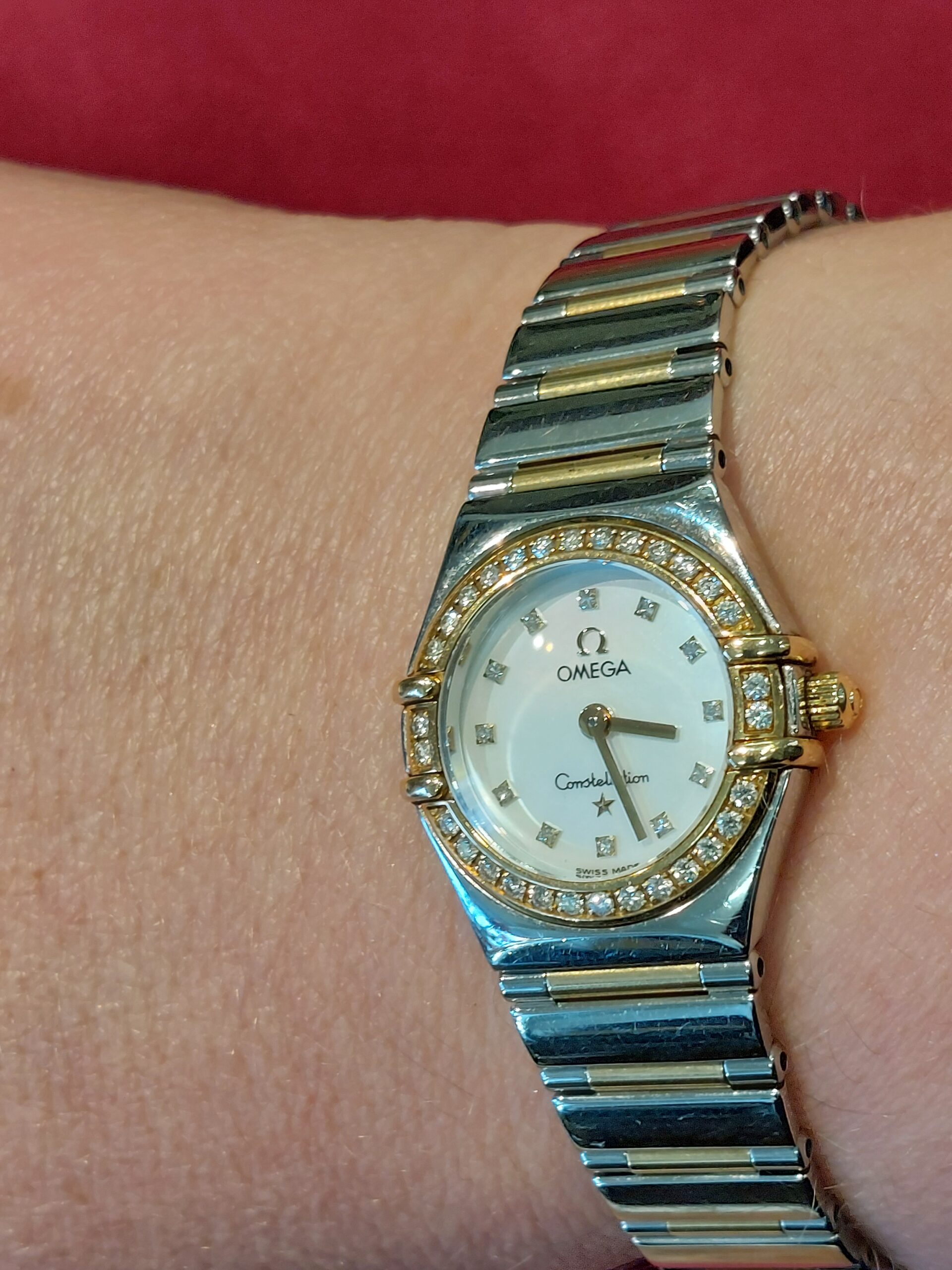 Stunning Ladies Omega Constellation Bi Metal 18k Yellow Gold, Factory Set VVS Diamond Dial and Hour Markers