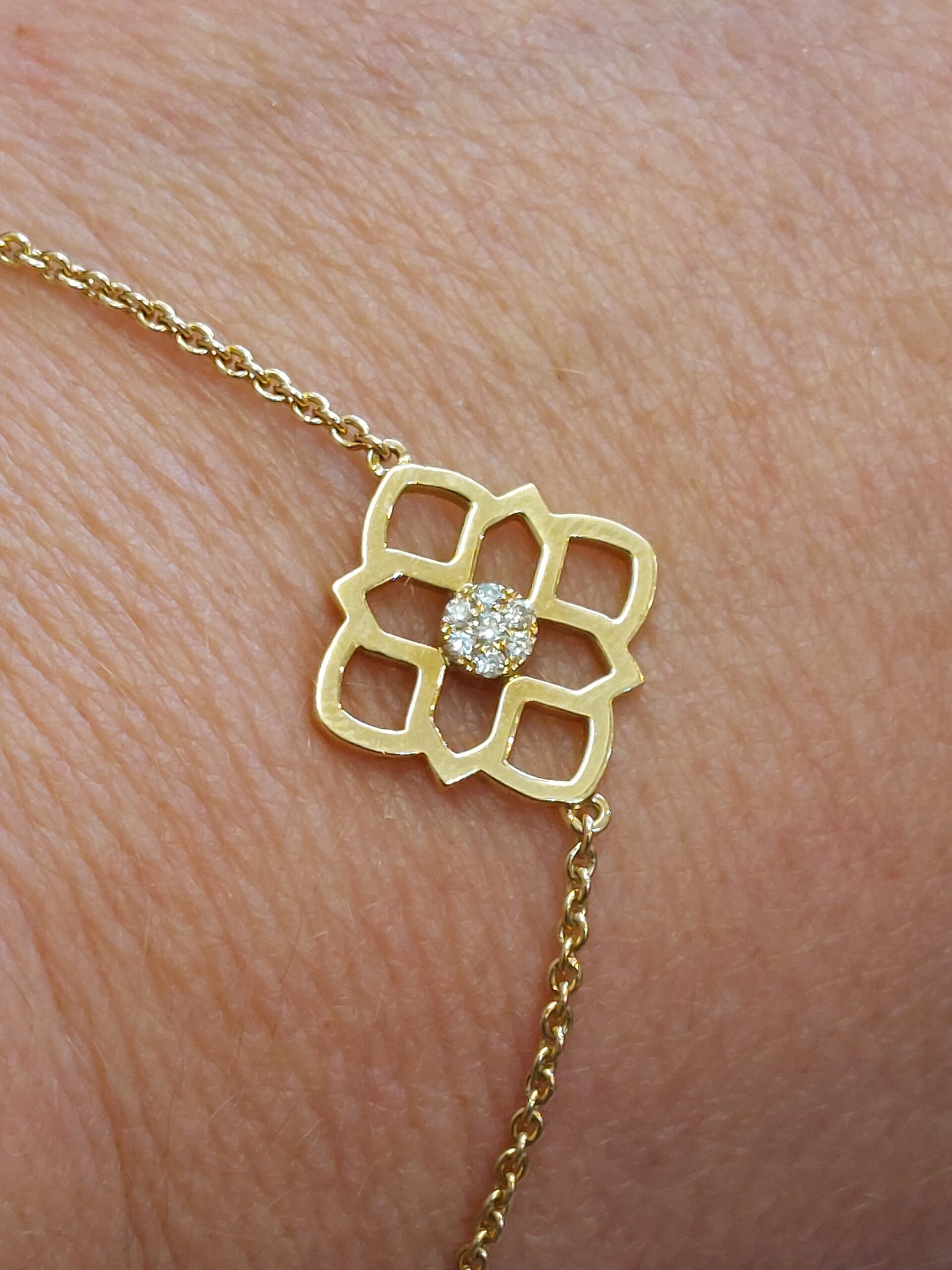 Mappin & Webb Quatrefoil 18ct Yellow Gold Diamond Motif Bracelet - Beautiful!!! - Image 4