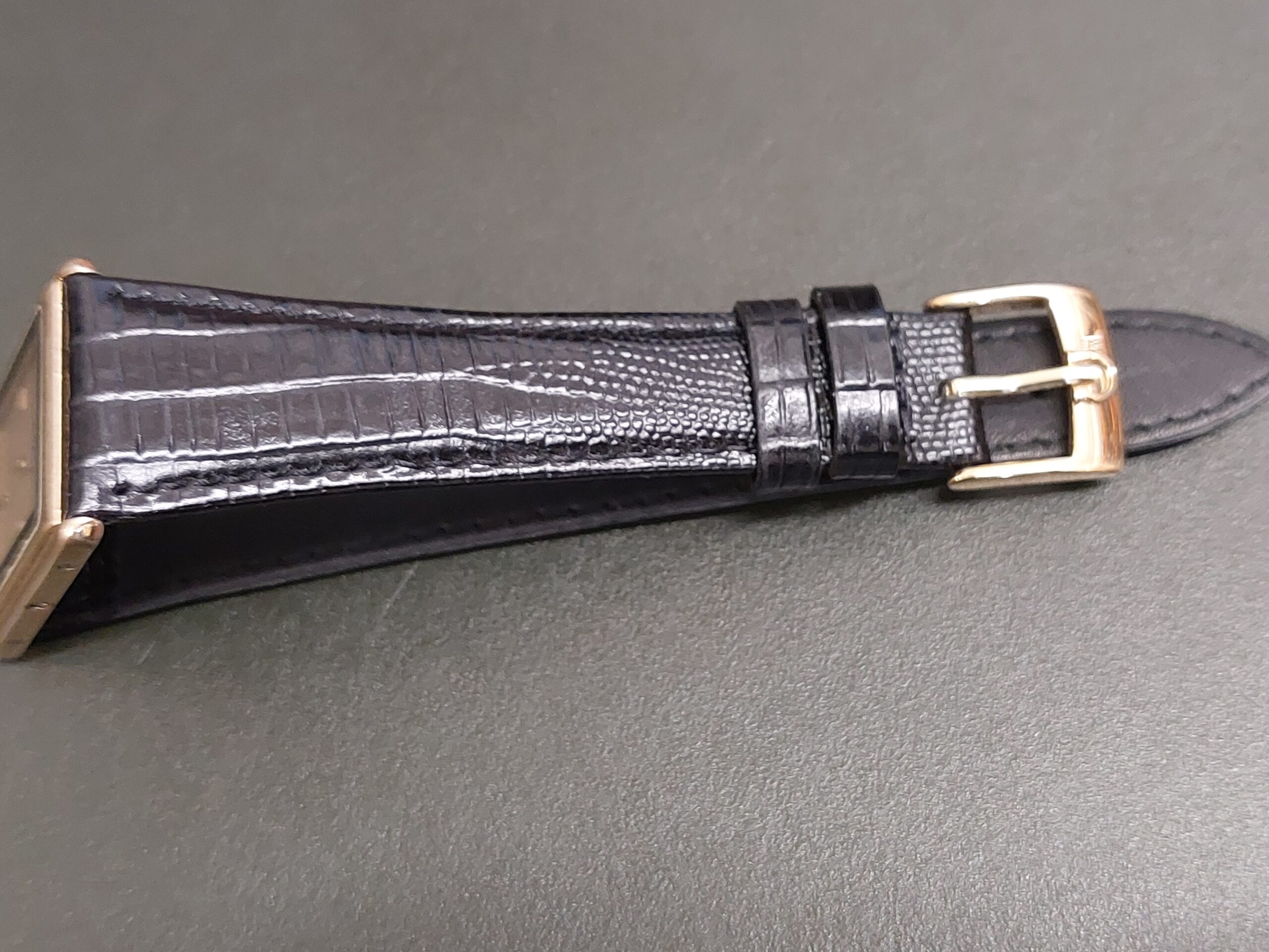 Omega Tank De Ville Ref: 1387 Quartz vintage 1987 Gold/P VGC working order - Image 10