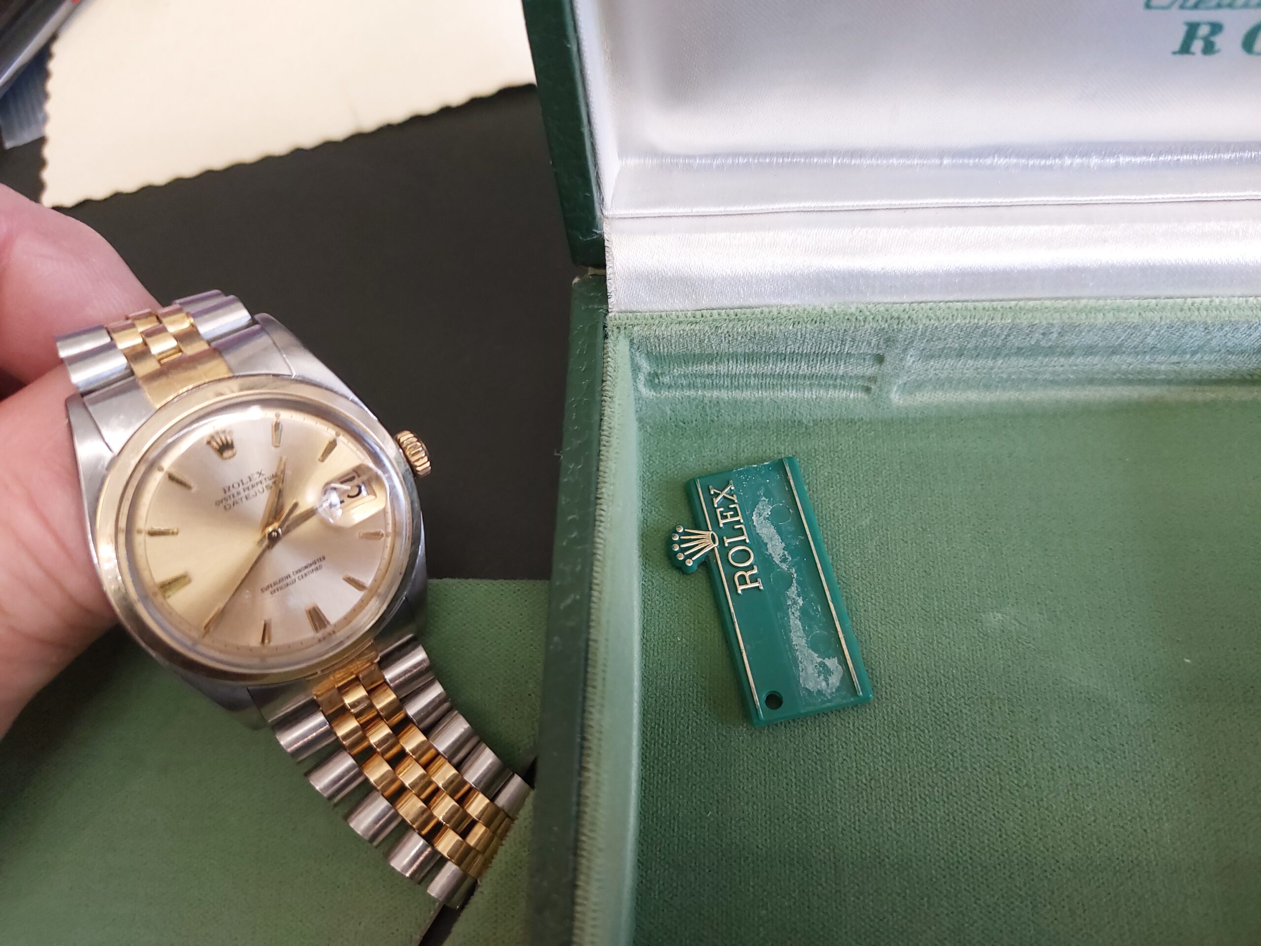 1962 1600 bimetal Date-just 1560 cal Butterfly movement, Pie Pan dial, Coffin box - Image 3