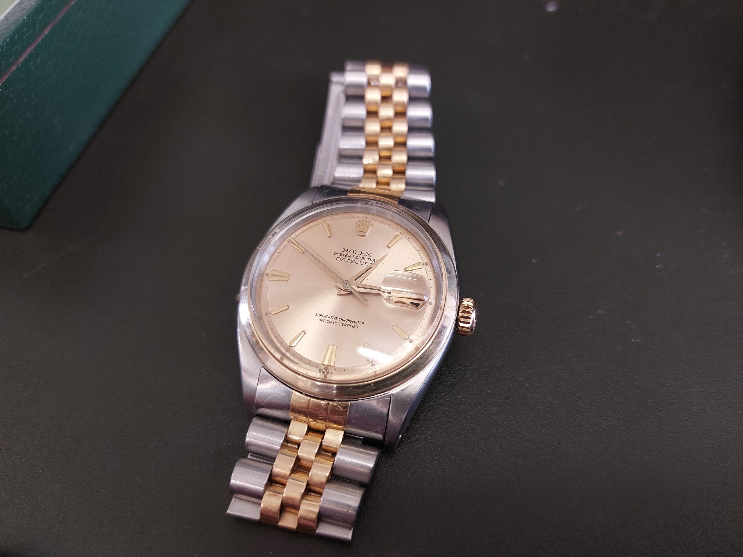 1962 1600 bimetal Date-just 1560 cal Butterfly movement, Pie Pan dial, Coffin box - Image 4